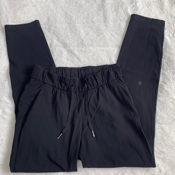Lululemon On the Fly Pant *Luxtreme* - Picture 5 of 6